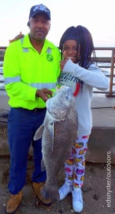 Derrick Zaughtry teamed up with Daughter Nyia to catch and release this HUGE 36inch bull drum